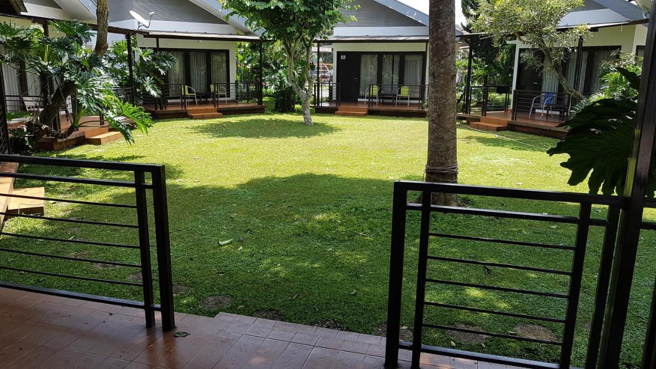 New Mountain Springs & Wisma tamu Lembang