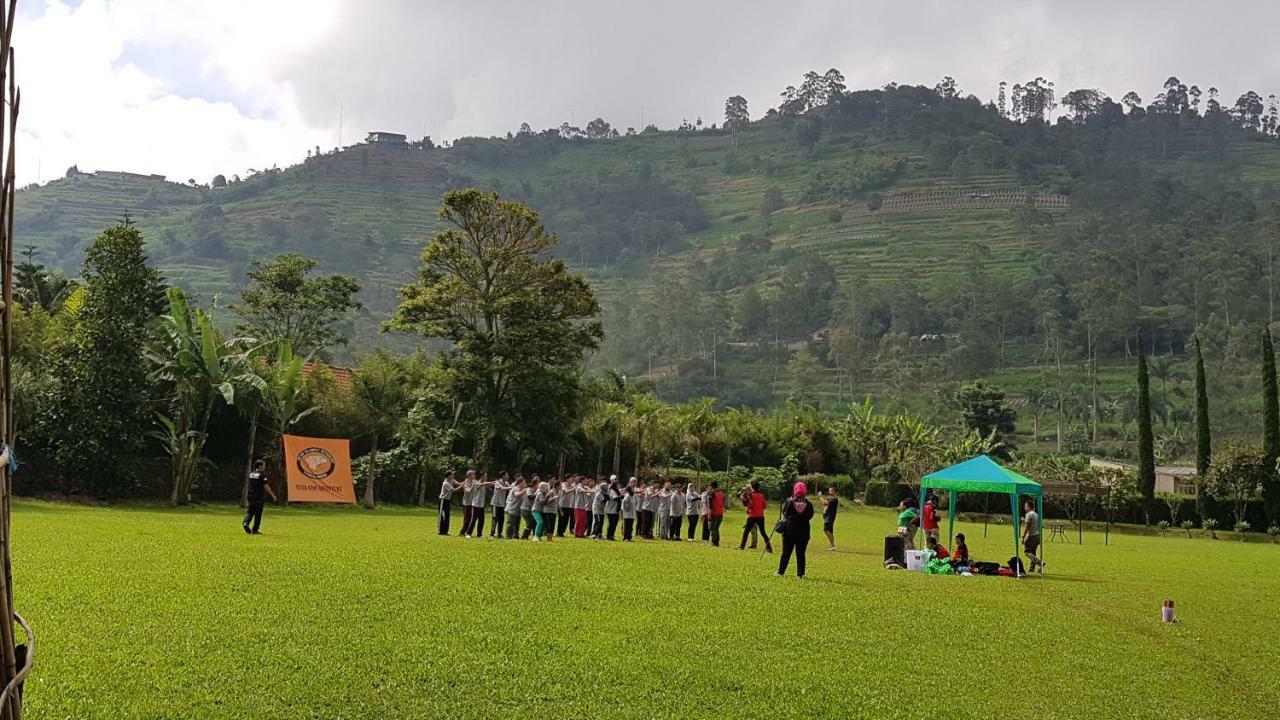 New Mountain Springs & Lembang